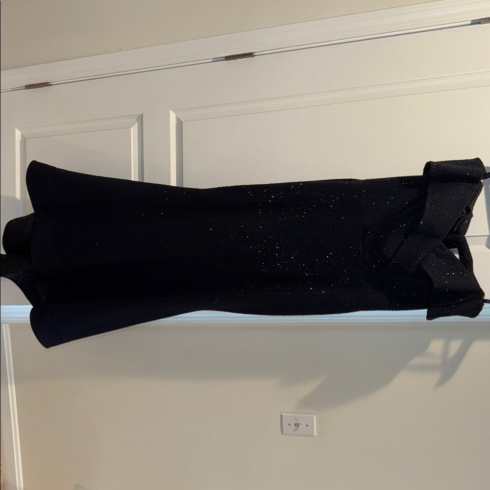 Elegant Navy Blue Sleeveless Dress